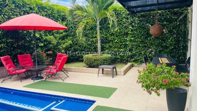 Casa de 4 alcobas en venta en Ricaurte, Girardot, 319 m² · foto 19 de 20