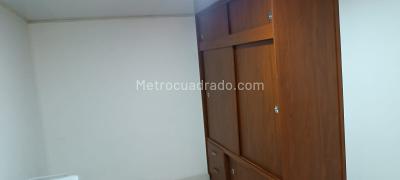 Casa de 5 alcobas en venta en La Laguna Fontibon, Bogotá, 280 m² · foto 6 de 18