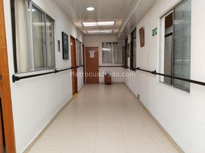 Casa de 5 alcobas en venta en Cedritos, Bogotá, 375 m² · foto 2 de 20