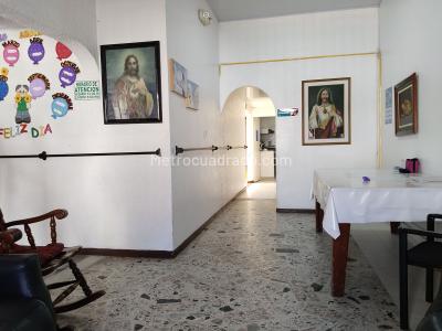 Casa de 5 alcobas en venta en Cedritos, Bogotá, 375 m² · foto 12 de 20