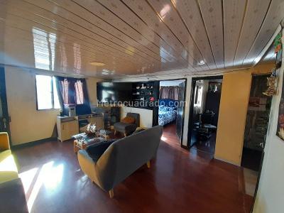 Casa de 5 alcobas en venta en La Esperanza, Bogotá, 234 m² · foto 8 de 11