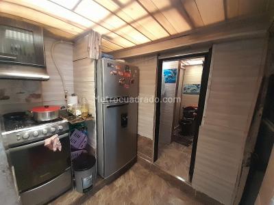 Casa de 5 alcobas en venta en La Esperanza, Bogotá, 234 m² · foto 9 de 11