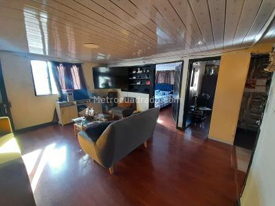 Casa de 5 alcobas en venta en La Esperanza, Bogotá, 234 m² · foto 10 de 11
