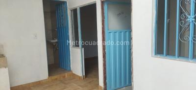 Casa de 5 alcobas en venta en El Uval, Bogotá, 73 m² · foto 2 de 19