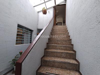 Casa de 5 alcobas en venta en Los Cerezos, Bogotá, 393 m² · foto 19 de 19