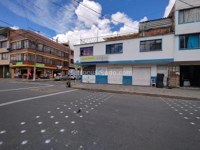 Casa de 5 alcobas en venta en La Granja, Bogotá, 384 m² · foto 3 de 8