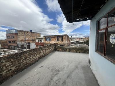 Casa de 5 alcobas en venta en San Benito, Bogotá, 525 m² · foto 2 de 13