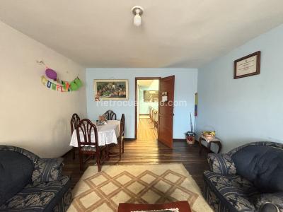 Casa de 5 alcobas en venta en San Benito, Bogotá, 525 m² · foto 7 de 13