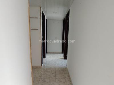 Apartamento de 3 alcobas en venta en Centro Soacha, Soacha, 53 m² · foto 3 de 17
