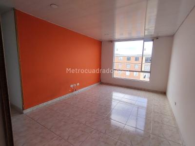 Apartamento de 3 alcobas en venta en Centro Soacha, Soacha, 53 m² · foto 5 de 17