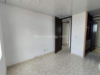 Apartamento de 3 alcobas en venta en Centro Soacha, Soacha, 53 m² · foto 6 de 17