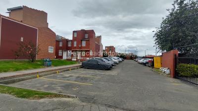 Casa de 4 alcobas en venta en San Mateo, Soacha, 58 m² · foto 3 de 18