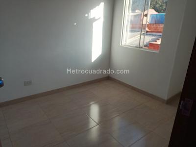 Casa de 4 alcobas en venta en San Mateo, Soacha, 58 m² · foto 6 de 18