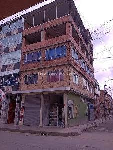 Casa de 5 alcobas en venta en Bellavista, Bogotá, 360 m² · foto 4 de 6