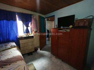 Casa de 5 alcobas en venta en Villas Del Dorado, Bogotá, 280 m² · foto 13 de 14