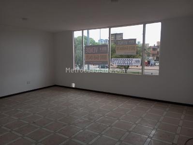 Casa de 3 alcobas en venta en Catalina, Bogotá, 356 m² · foto 3 de 20