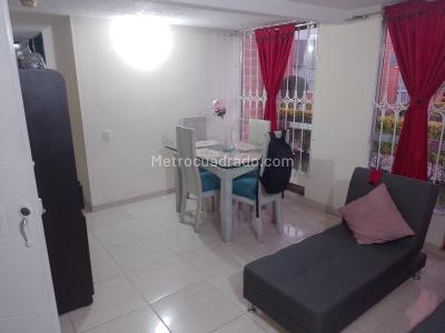 Apartamento de 3 alcobas en venta en Villa Italia, Soacha, 58 m² · foto 12 de 17