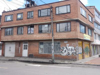Casa de 5 alcobas en venta en La Giraldilla, Bogotá, 334 m² · foto 2 de 16