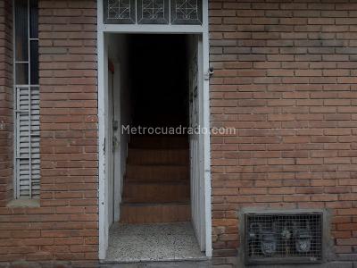 Casa de 5 alcobas en venta en La Giraldilla, Bogotá, 334 m² · foto 4 de 16