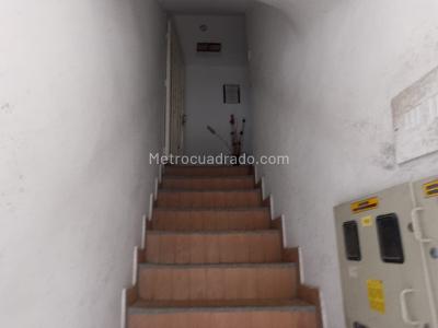 Casa de 5 alcobas en venta en La Giraldilla, Bogotá, 334 m² · foto 5 de 16