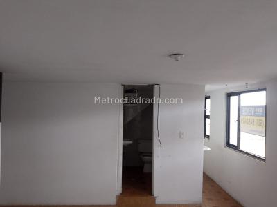 Casa de 5 alcobas en venta en La Giraldilla, Bogotá, 334 m² · foto 12 de 16
