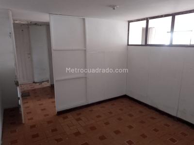 Casa de 5 alcobas en venta en La Giraldilla, Bogotá, 334 m² · foto 13 de 16
