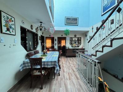 Casa de 5 alcobas en venta en Santa Lucia, Bogotá, 255 m² · foto 16 de 18