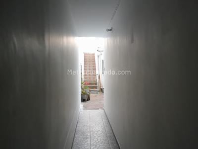 Casa de 5 alcobas en venta en Marsella, Bogotá, 328 m² · foto 19 de 20