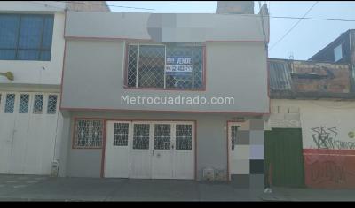 Casa de 5 alcobas en venta en Gran Britalia, Bogotá, 123 m² · foto 2 de 17