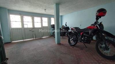 Casa de 5 alcobas en venta en Gran Britalia, Bogotá, 123 m² · foto 4 de 17
