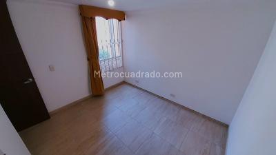 Apartamento de 3 alcobas en venta en San Jose Bosa, Bogotá, 45 m² · foto 13 de 19
