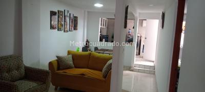 Casa de 5 alcobas en venta en Kennedy, Bogotá, 72 m² · foto 7 de 10