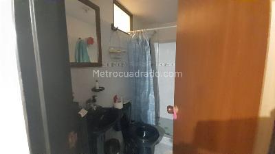 Casa de 5 alcobas en venta en Plaza De Las Americas, Bogotá, 251 m² · foto 13 de 20