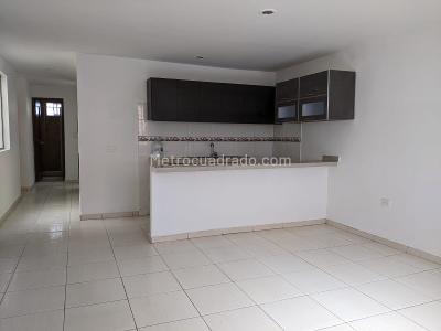 Casa de 5 alcobas en venta en San Fernando, Bogotá, 540 m² · foto 2 de 16