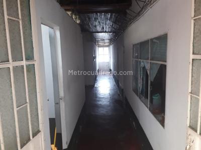Casa en venta en La Giralda, Bogotá · foto 3 de 8