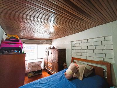 Casa de 5 alcobas en venta en Claret, Bogotá, 201 m² · foto 8 de 11