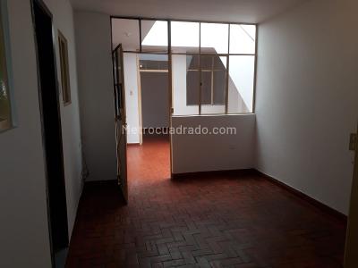 Casa de 5 alcobas en venta en Grancolombiano I, Bogotá, 360 m² · foto 4 de 11