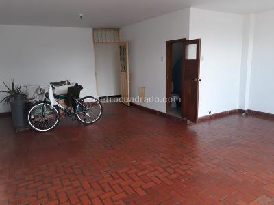 Casa de 5 alcobas en venta en Grancolombiano I, Bogotá, 360 m² · foto 6 de 11