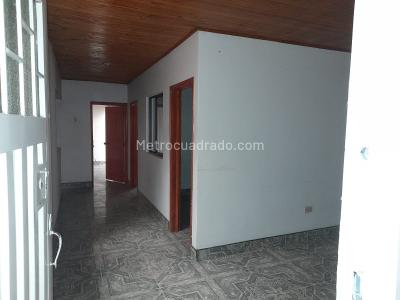 Casa de 5 alcobas en venta en Pablo Vi, Bogotá, 130 m² · foto 9 de 10