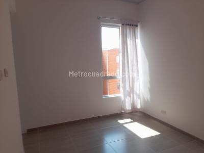 Apartamento de 3 alcobas en venta en Ciudad Verde, Soacha, 46 m² · foto 3 de 13