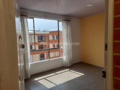 Apartamento de 3 alcobas en venta en Ciudad Verde, Soacha, 46 m² · foto 4 de 13
