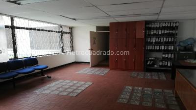 Casa de 5 alcobas en venta en Lago Gaitan, Bogotá, 460 m² · foto 2 de 12