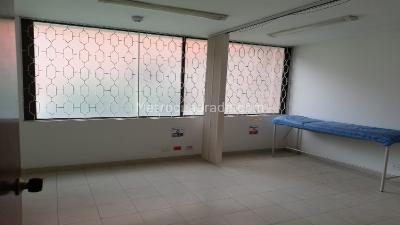 Casa de 5 alcobas en venta en Lago Gaitan, Bogotá, 460 m² · foto 3 de 12