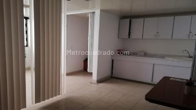 Casa de 5 alcobas en venta en Lago Gaitan, Bogotá, 460 m² · foto 7 de 12