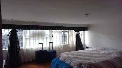 Casa de 5 alcobas en venta en Francisco Miranda, Bogotá, 387 m² · foto 6 de 10