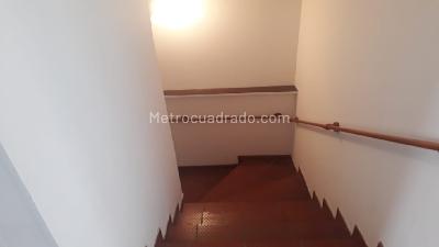 Casa de 5 alcobas en venta en Carvajal, Bogotá, 350 m² · foto 9 de 11