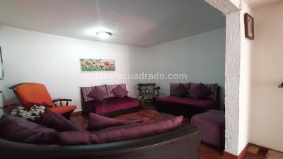 Casa de 5 alcobas en venta en Villa Luz, Bogotá, 336 m² · foto 3 de 20