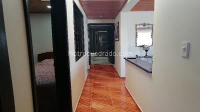 Casa de 5 alcobas en venta en Villa Luz, Bogotá, 336 m² · foto 10 de 20