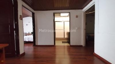 Casa de 5 alcobas en venta en Villa Luz, Bogotá, 336 m² · foto 13 de 20