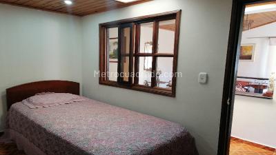 Casa de 5 alcobas en venta en Villa Luz, Bogotá, 336 m² · foto 16 de 20